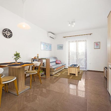 Apartment Tania プーラ エクステリア 写真
